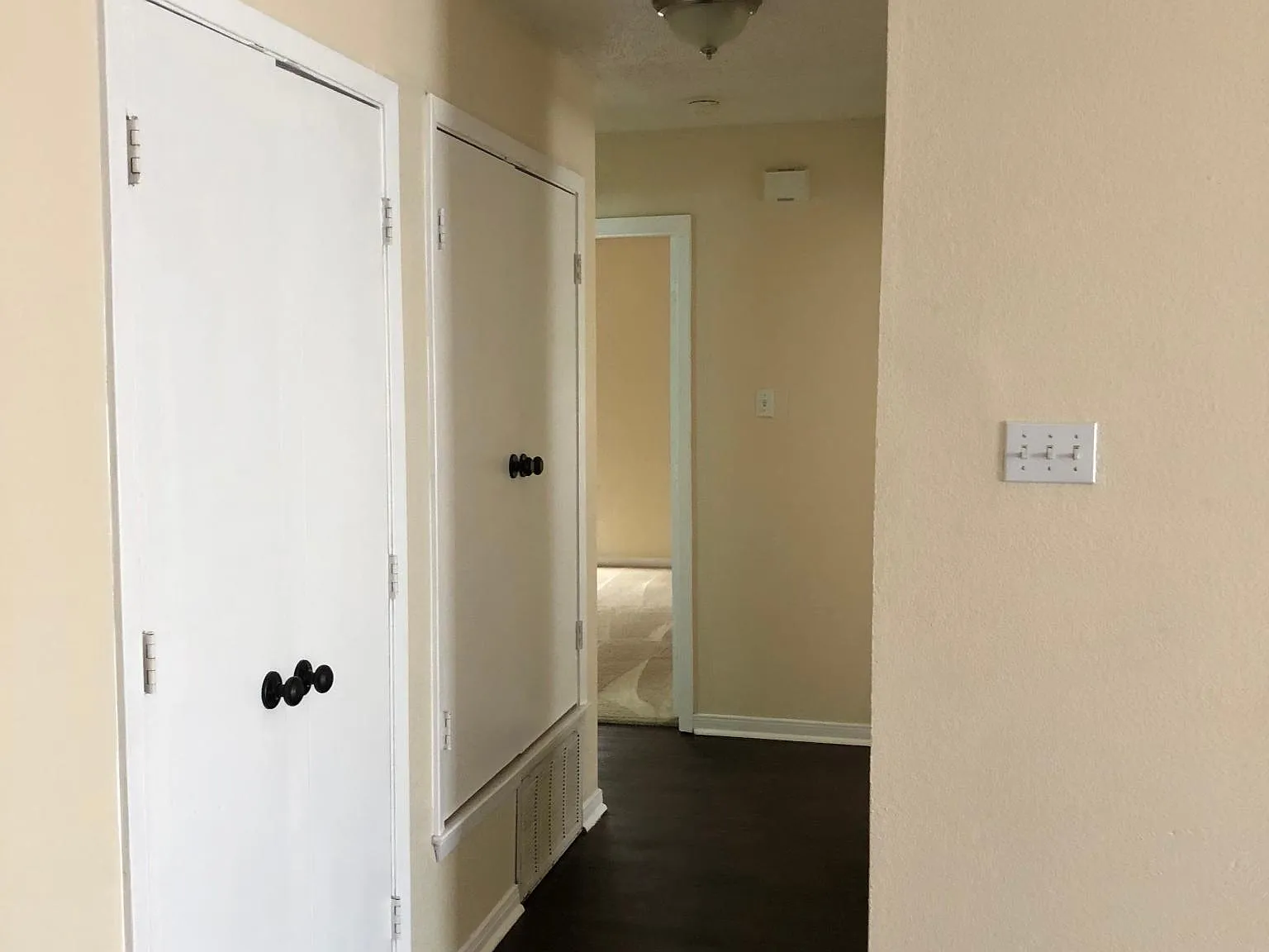 1604 Bagby Ave — Photo 4