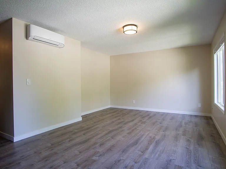 4149 SE 37th Ave #2 — Photo 3
