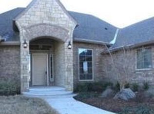 724 E Olivia Ter, Mustang, OK 73064