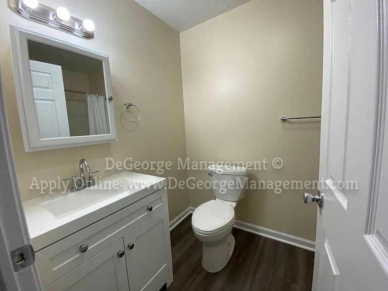 Burdick Estates Apartments — Photo 58