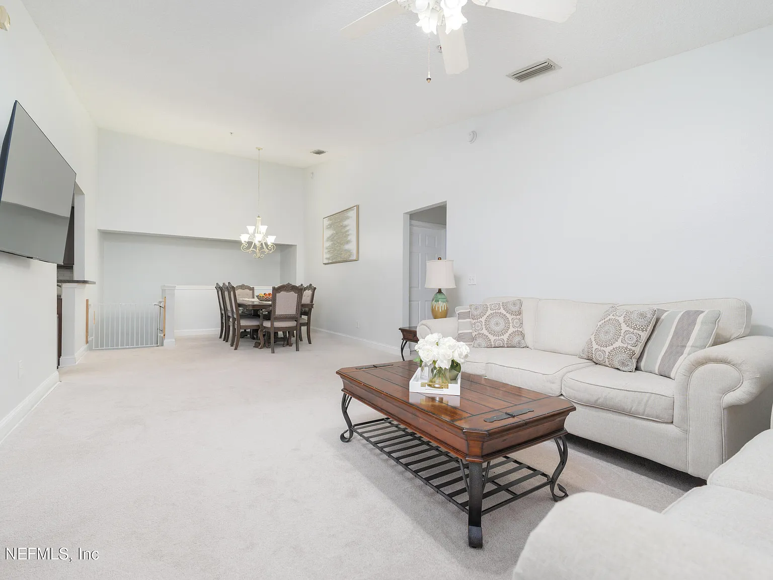3 bed, 2.0 bath, 1473 sqft, $1,800 — Photo 4
