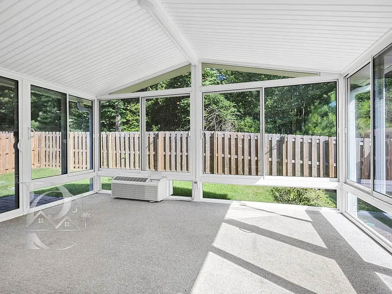 1039 Glencroft Dr — Photo 27