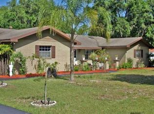 1736 Walker Rd, Lakeland, FL 33810