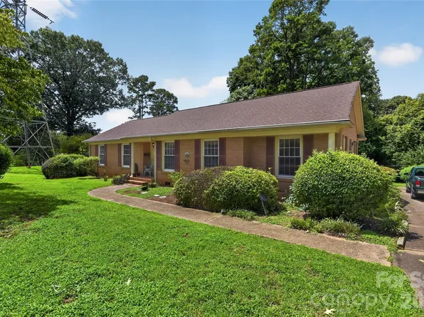1311 Cambridge St, Gastonia, NC 28054