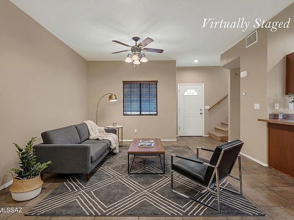 5th image of 3047 N Estrella Ave
