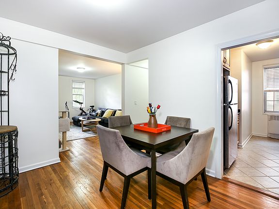 770 Bronx River Road