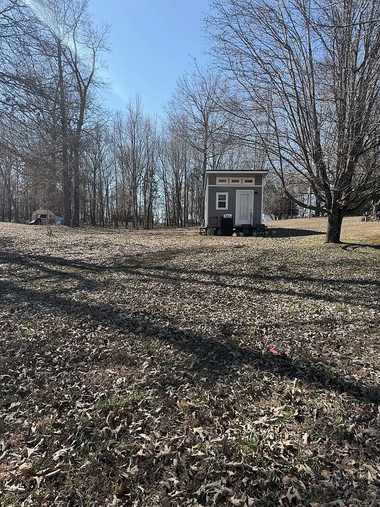 343 Wesley Ln photo 1