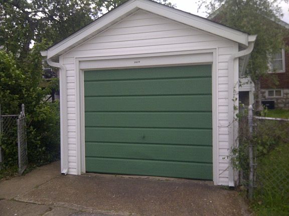 4th image of 5629 Tholozan Ave