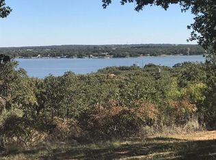 520 Tradewinds Rd, Nocona, TX 76255