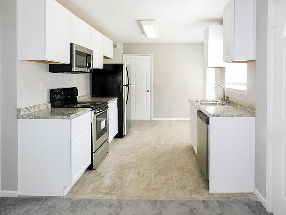 3rd image of 6230 Dumont Ln
