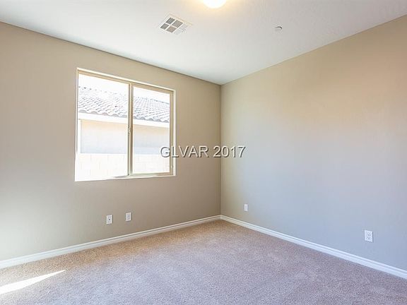 5th image of 256 Punto Di Vista Dr
