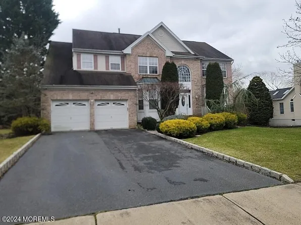 108 Briarcliff Drive, Marlboro, NJ 07746