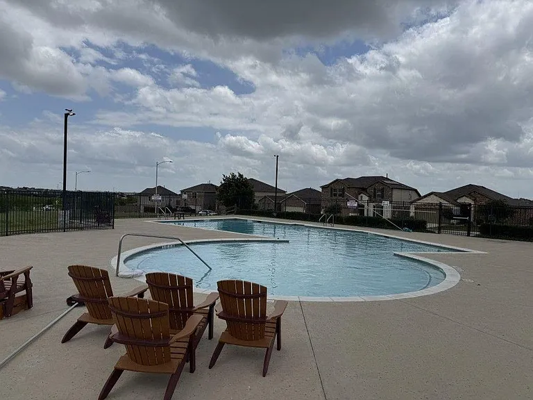 12008 Reindeer Dr — Photo 38