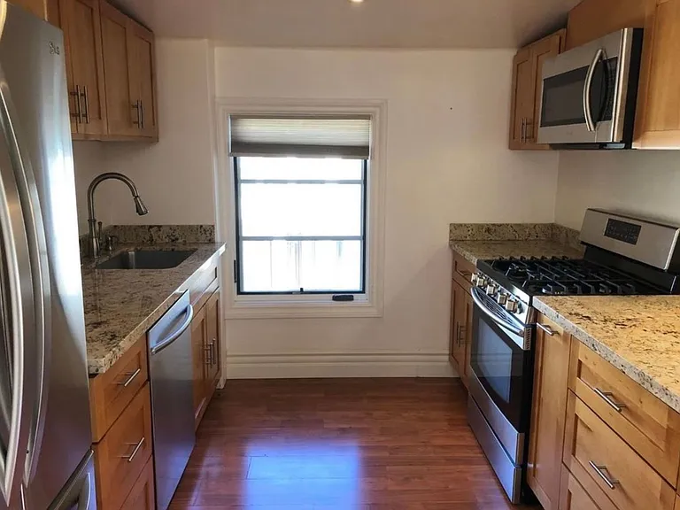 14414 Liddicoat Cir — Photo 4