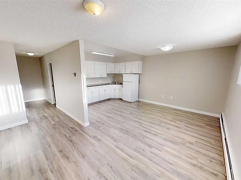 9932 105th Ave #107 — Photo 5