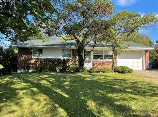 800 Wagon Wheel Dr, Dayton, OH 45431