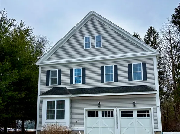 28 McIntosh Dr, Stow, MA 01775