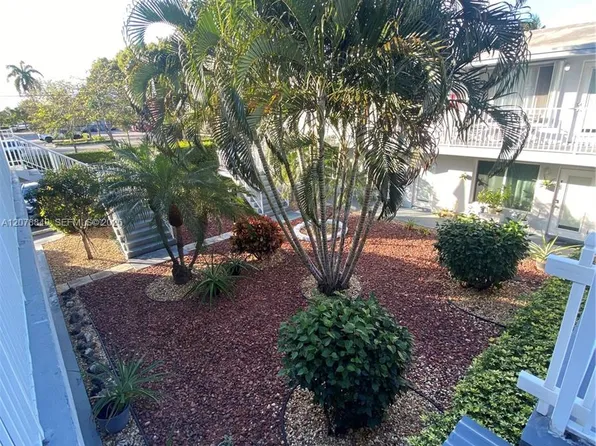 2344 NE 12th St APT 7, Pompano Beach, FL 33062