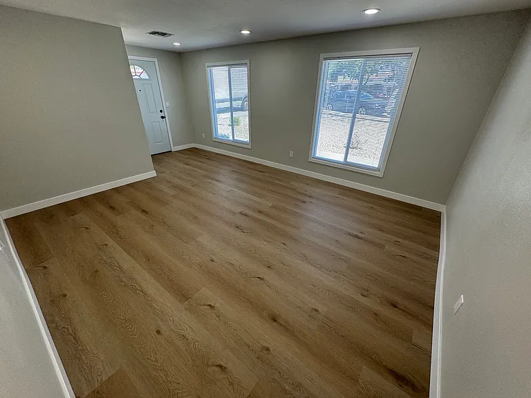 8932 Grand Ave — Photo 44