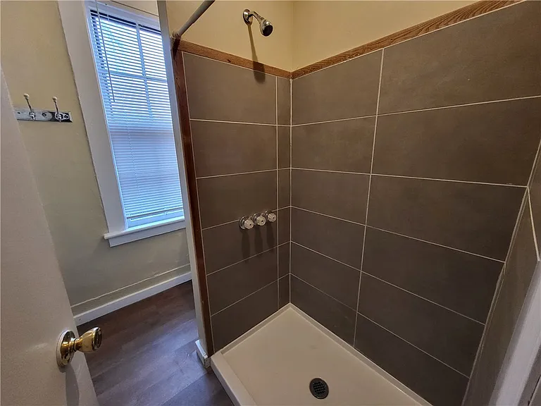 168 Gibbs St #2 — Photo 10