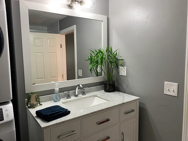 269 Sumner St #3 — Photo 8