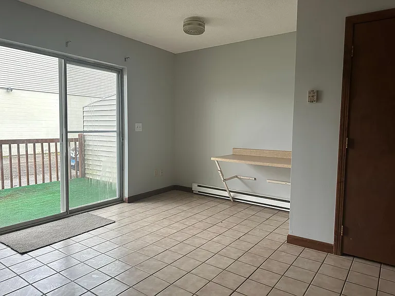 41 Dunbar St #2 — Photo 6
