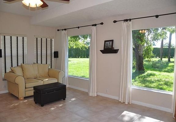 5th image of 5668 Pinecrest Cir