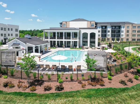 NOVEL University Place by Crescent Communities