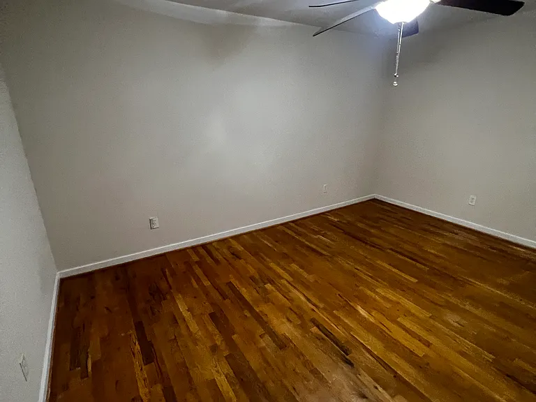 803 W Broad St #1 — Photo 22