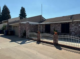 1721 E Cross Ave, Tulare, CA 93274