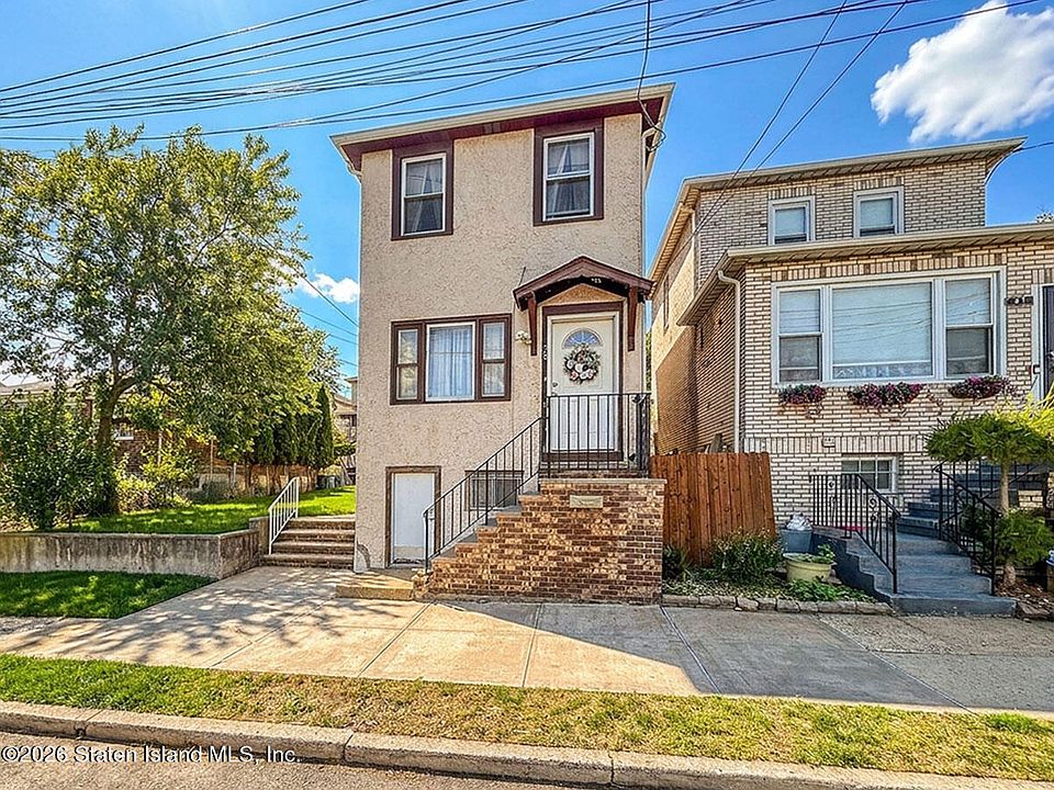 1st image of 39 Wellbrook Ave