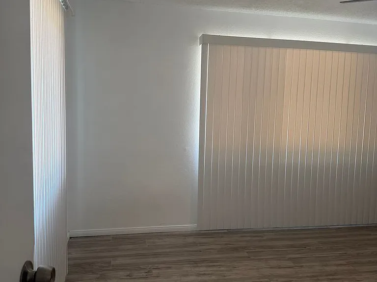 1395 N Pennsylvania Ave — Photo 17