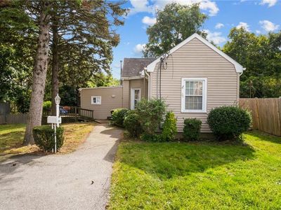 26 Alicant St, Providence, RI, 02908