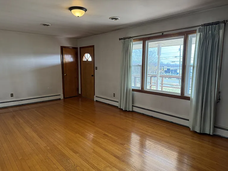 3900 S Main St — Photo 17