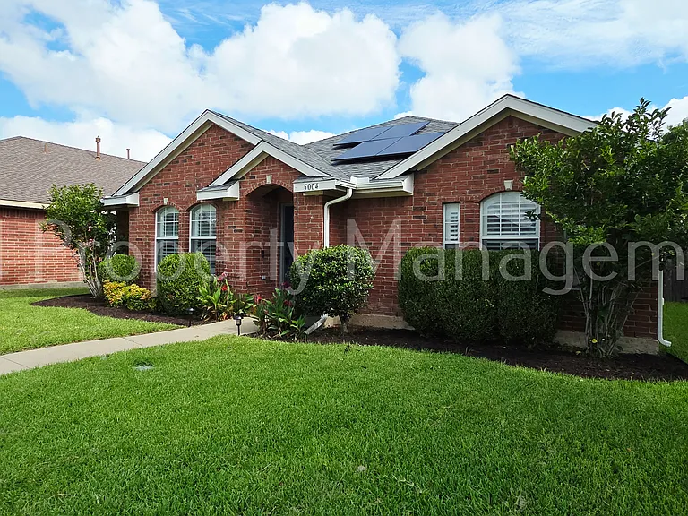 5004 Evergreen Dr — Photo 2