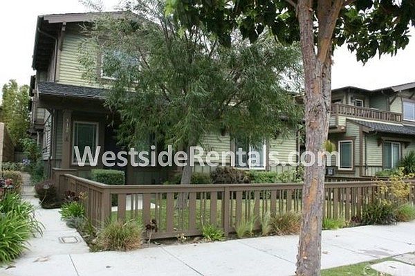 1st image of 812 N Irena Ave