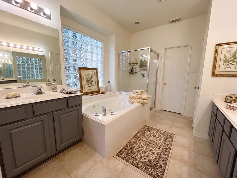 4320 Blossomwood Dr — Photo 10