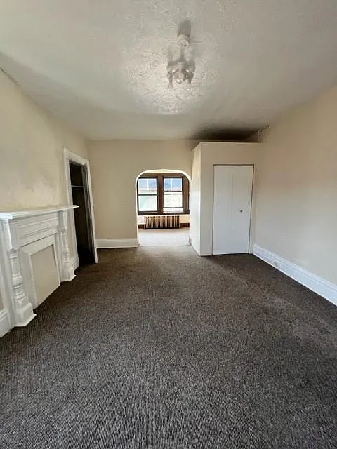 2 bed, 1200 sqft, $1,000 — Photo 3