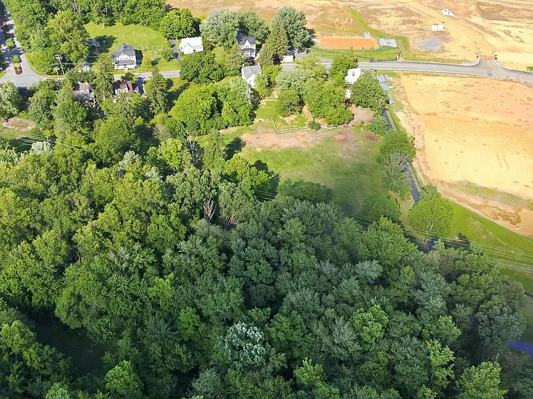 8606 Yellow Springs Rd — Photo 48