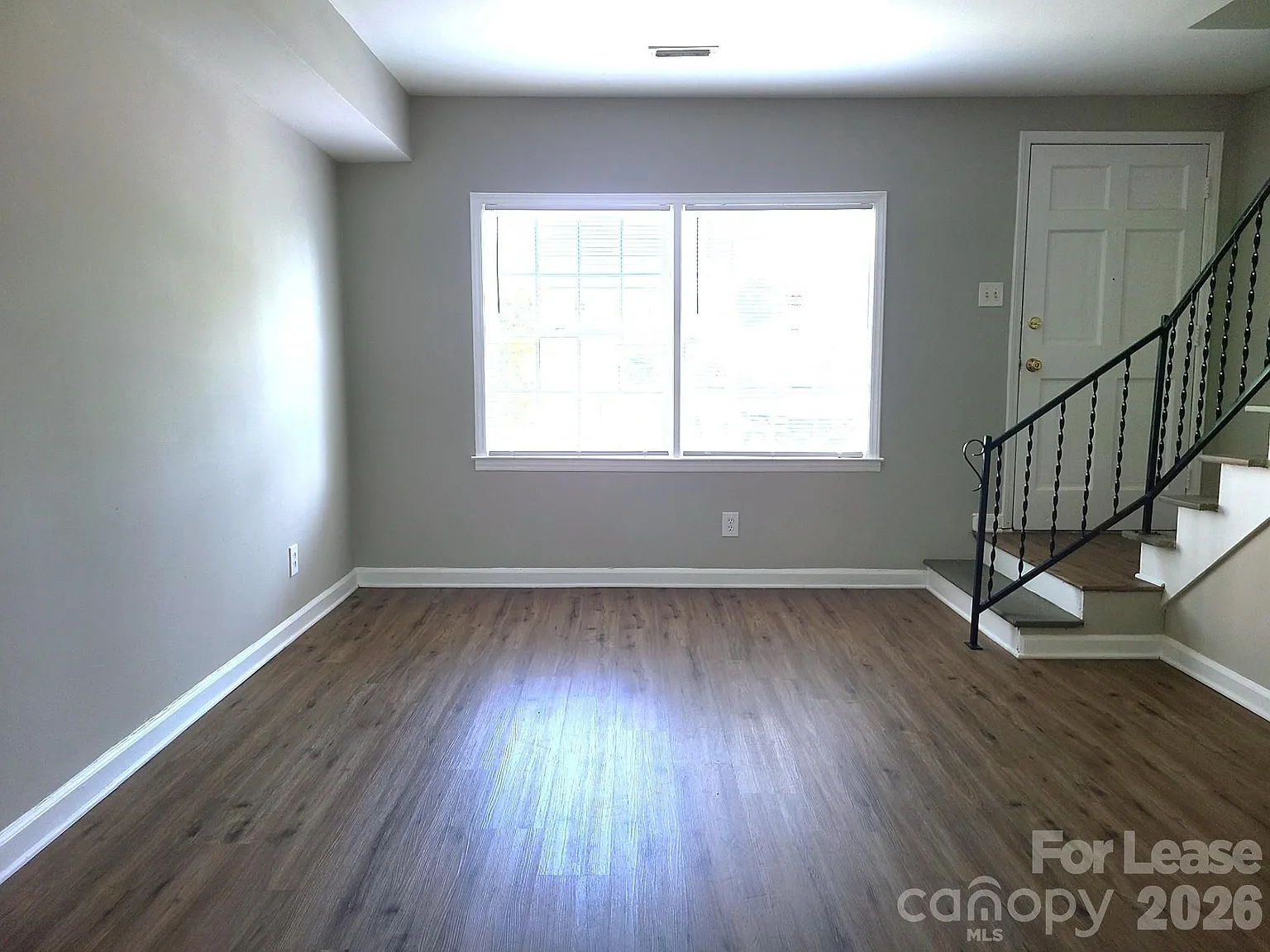 2 bed, 1.5 bath, $1,225 — Photo 3