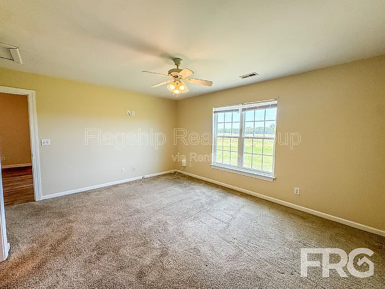 5180 Deveron St #B — Photo 18
