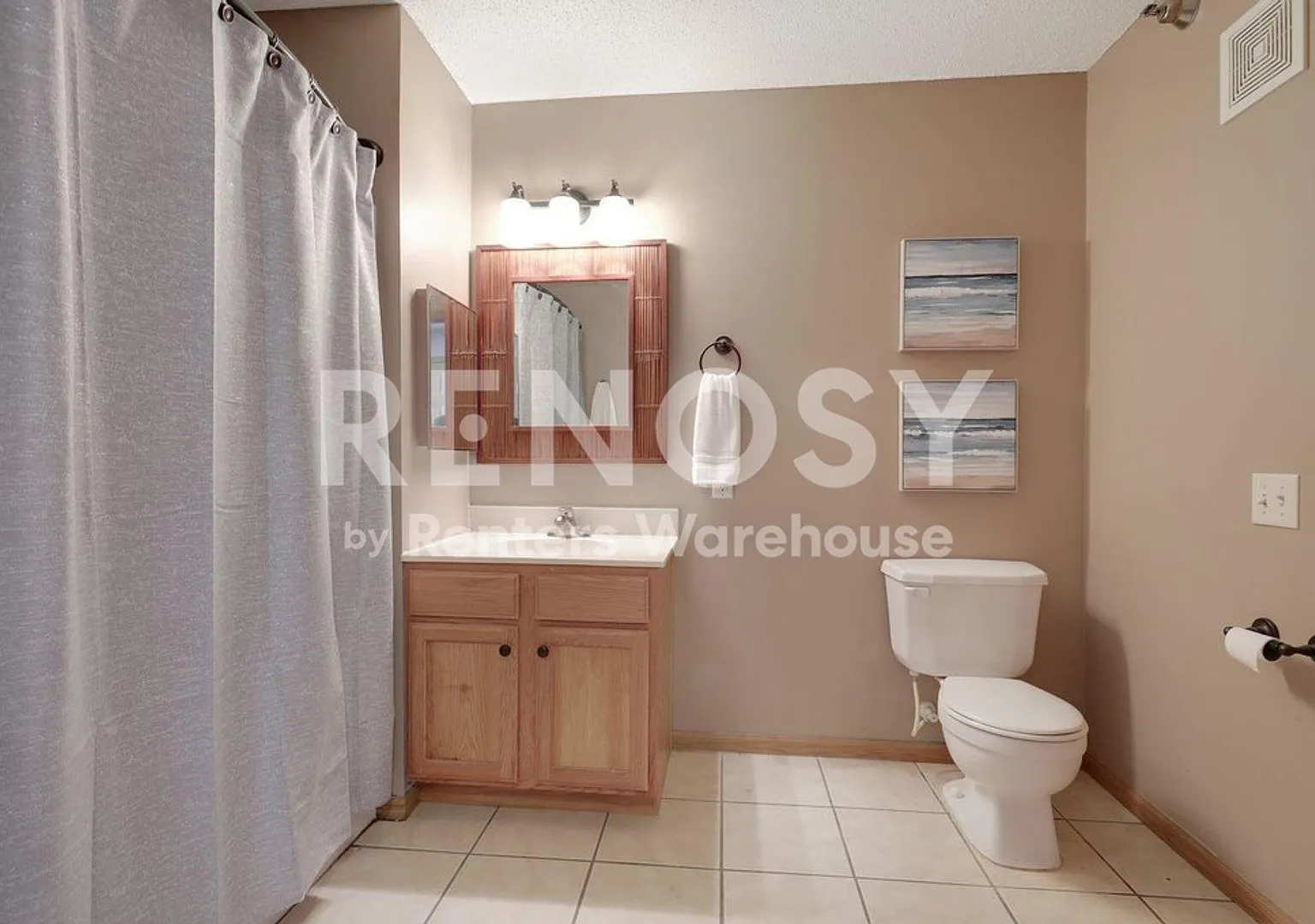 Condo In Excellent Chan Location Avail NOW! — Photo 3