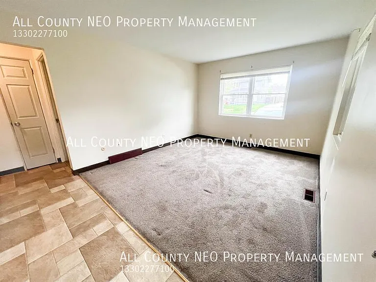 481 Tompkins Ave — Photo 3