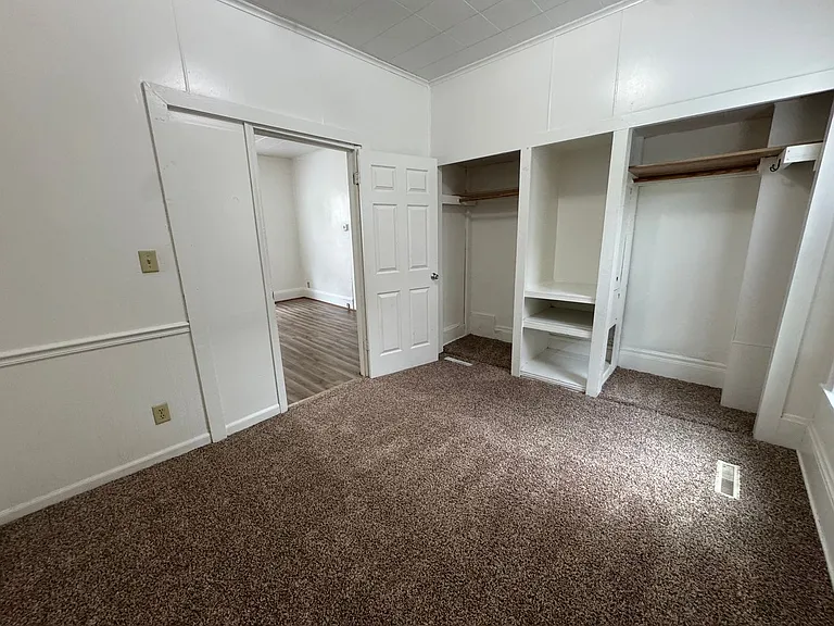 661 Orange Ave E. — Photo 10