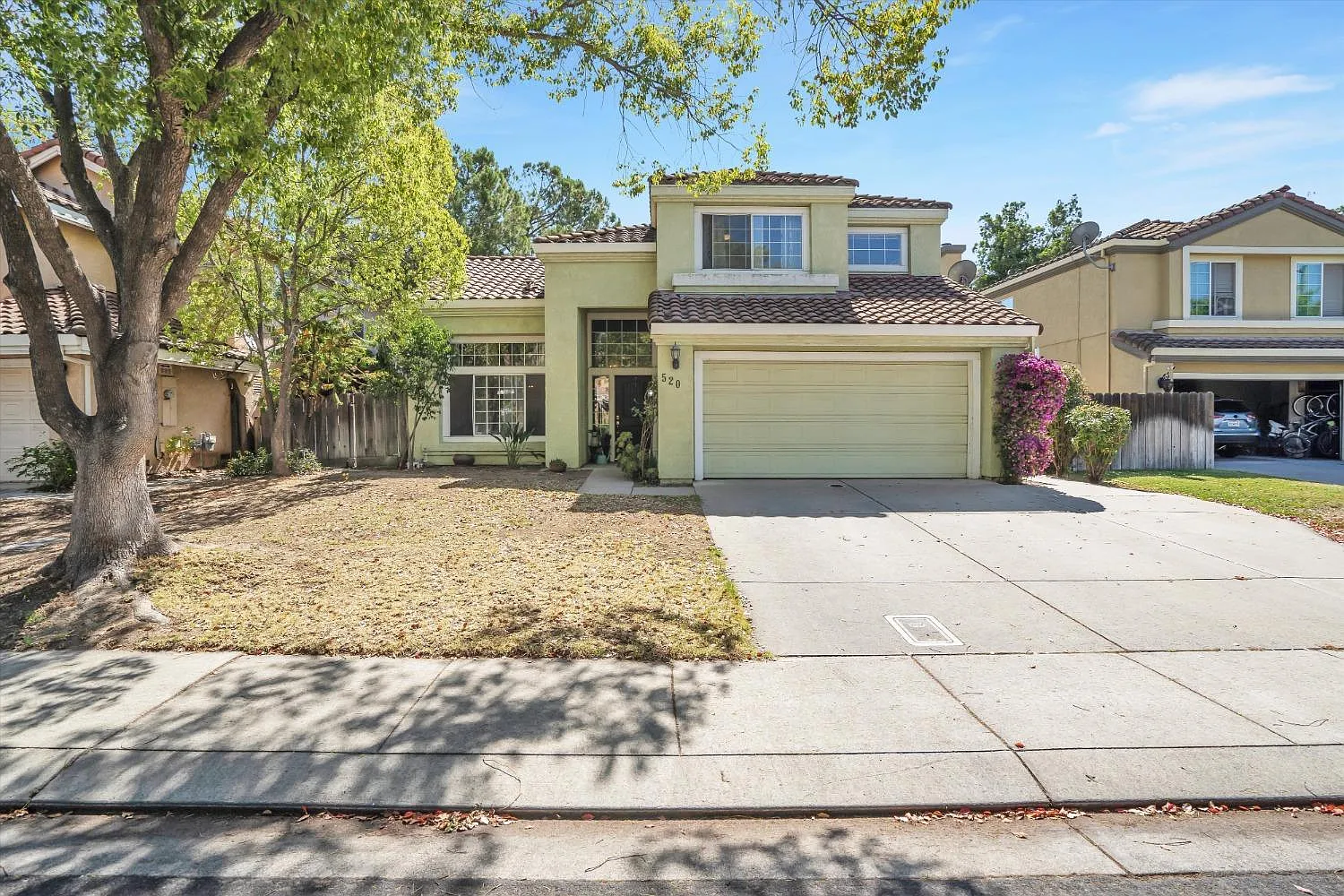 520 Wilmont Ln photo 1