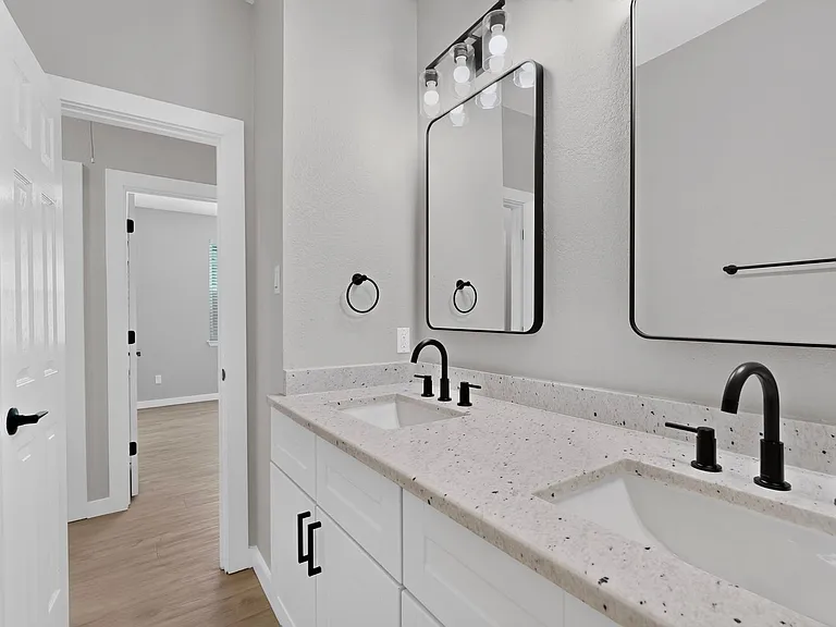 720 Cliffmoor Dr — Photo 34