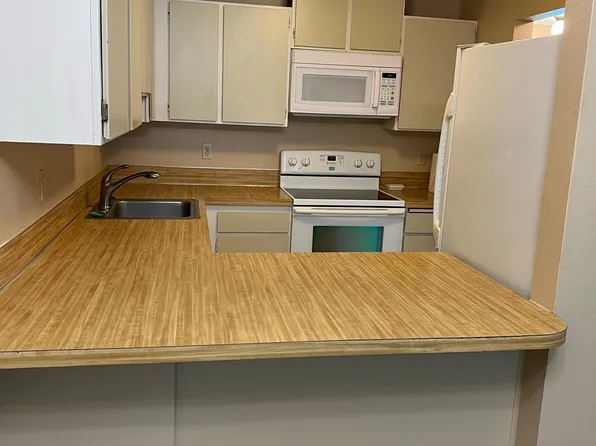 19525 NW Mahama Pl, Portland, OR 97229