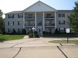 3624 Colonia Place Dr APT E, Saint Louis, MO 63125