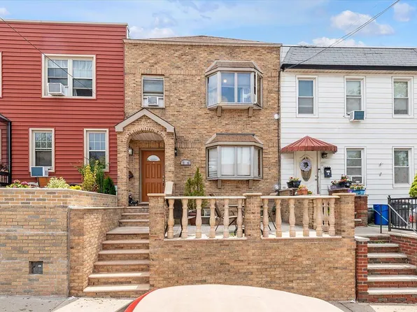 61-46 56th St, Maspeth, NY 11378