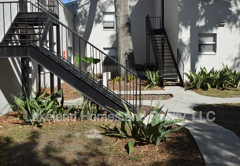 1005 S New York Ave #2 — Photo 3